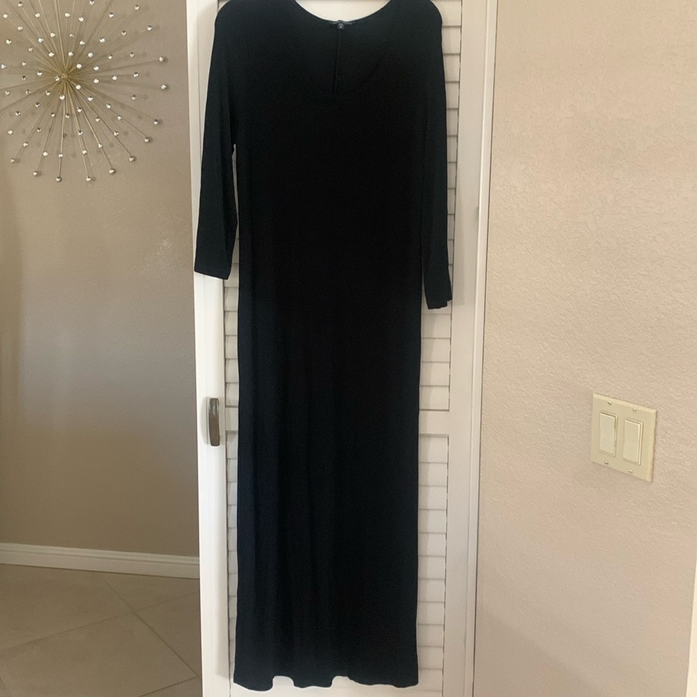 Long black dress